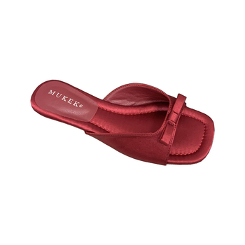 Thong sandale s mašnicom, francuskog stila; gumena potplata; unutarnji materijal poliester; debljina potplata 0–3 cm; protuklizna; ravna potplata