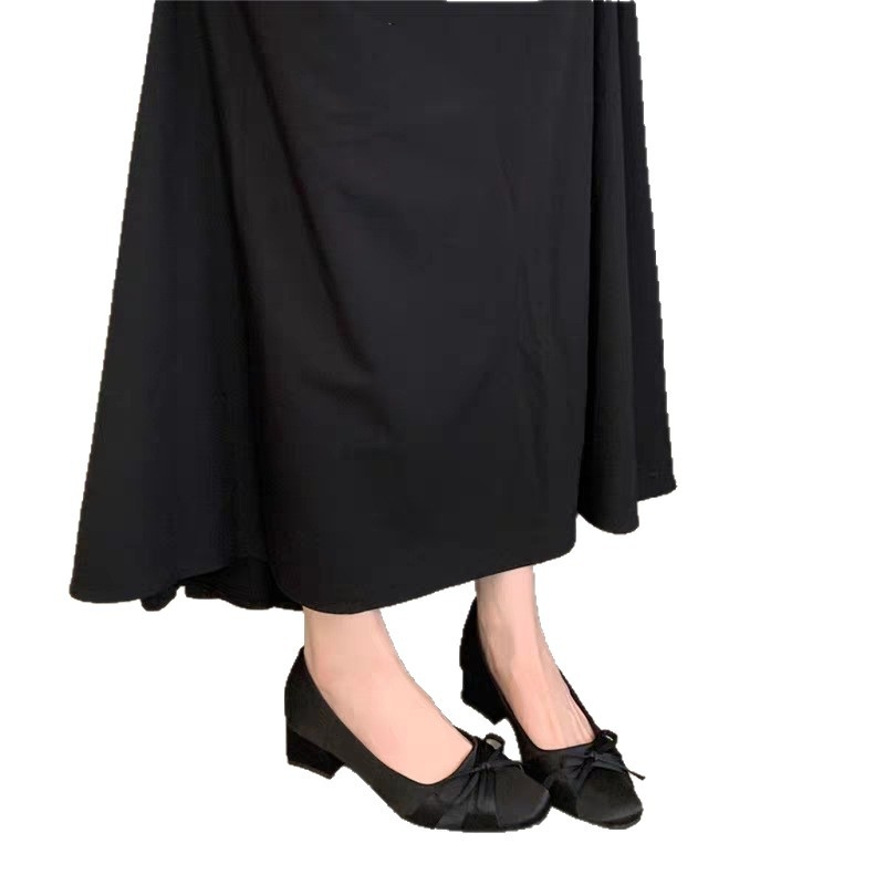 Ženske satenske salonke s kvadratnim vrhom, srednja visina potpetice 3-6 cm