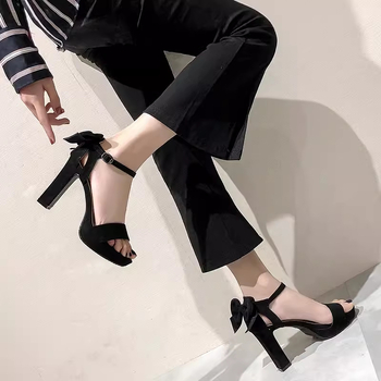 Sandale Bow Knot s T-strap, kopča, okrugla nosnica, debela platforma