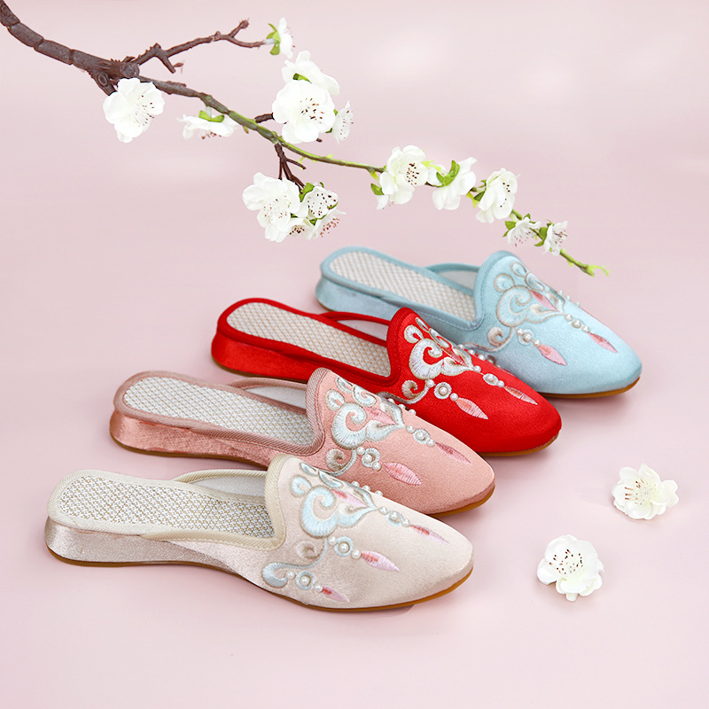 Ženske platnene cipele s izvezenim uzorkom, retro stil, cvjetni uzorak, slip-on, potplat PVC