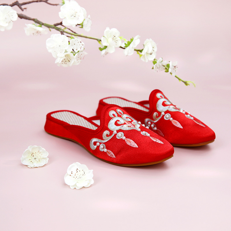 Ženske platnene cipele s izvezenim uzorkom, retro stil, cvjetni uzorak, slip-on, potplat PVC