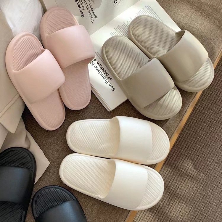 Ženske PVC papuče za unutarnju i vanjsku upotrebu – vodootporne, protuklizne, PVC gornji dio i đon, đon injekcijskom tehnologijom (PVC gornji dio; vodootporne; injekcijski đon)