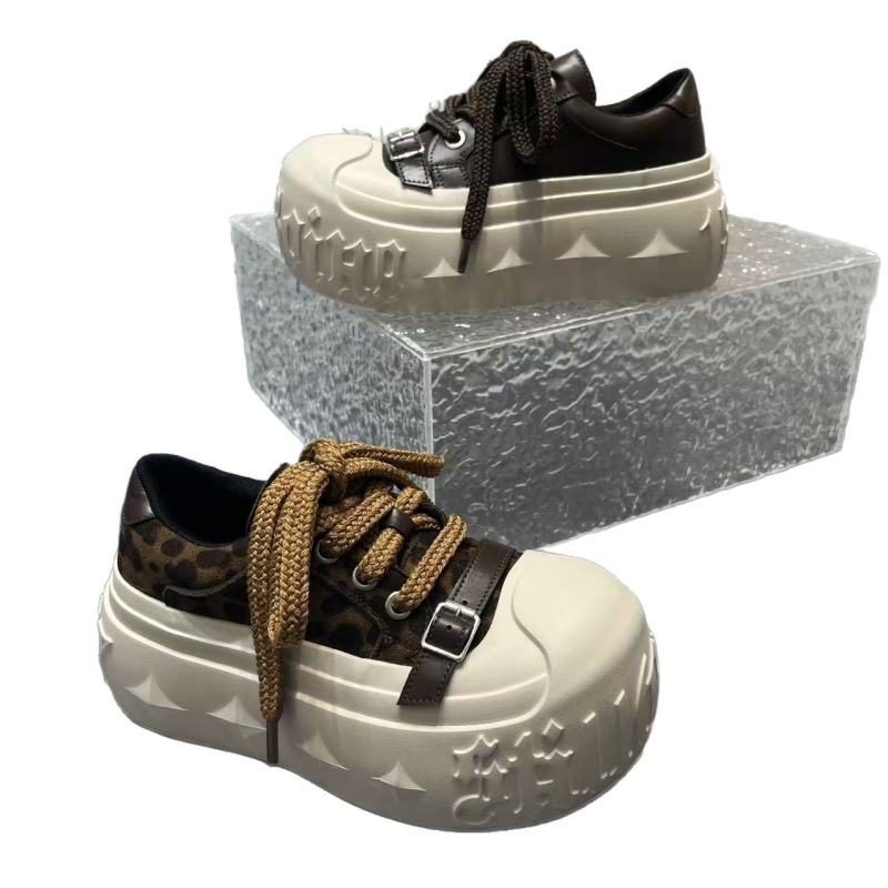 Loafers cu creștere de 8 cm, talpă groasă pe platformă, partea superioară din PU, vârf drept, închidere Velcro