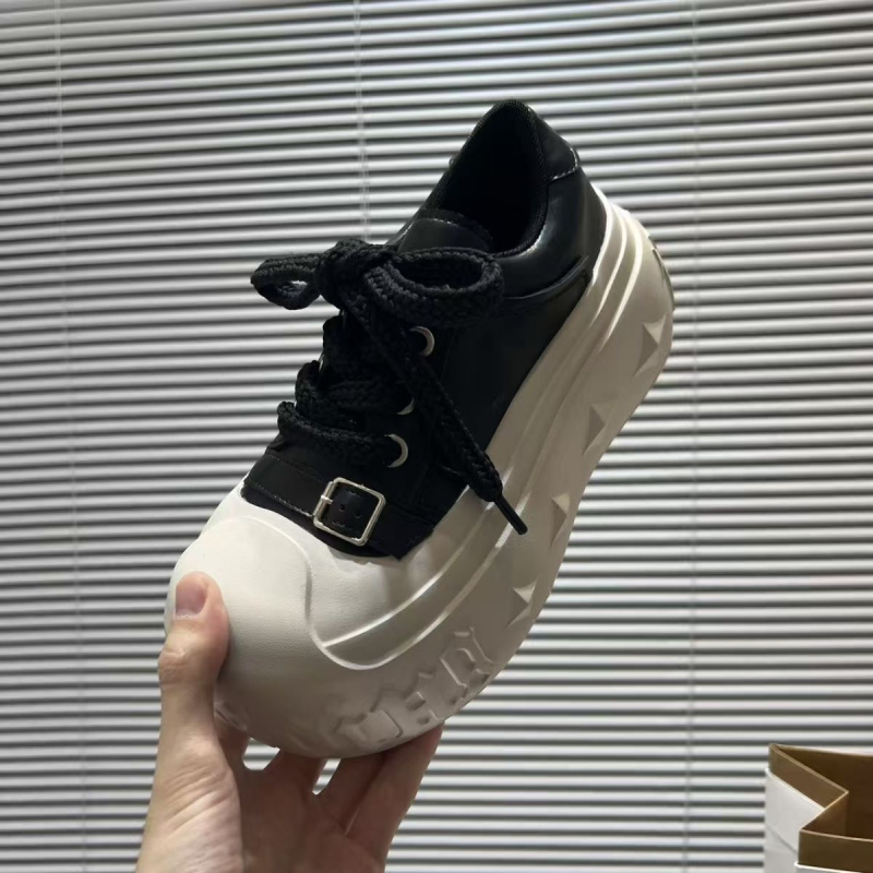 Loafers cu creștere de 8 cm, talpă groasă pe platformă, partea superioară din PU, vârf drept, închidere Velcro