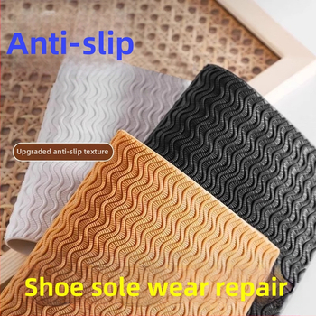 Podrážka protišmyková a odolná voči opotrebeniu – samolepiaca, guma, štýl mriežkový káro, model 6084-012gh