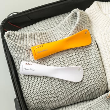 RJ 29 Shoe Horn din plastic cu cârlig pentru agățat și cutie de deodorant