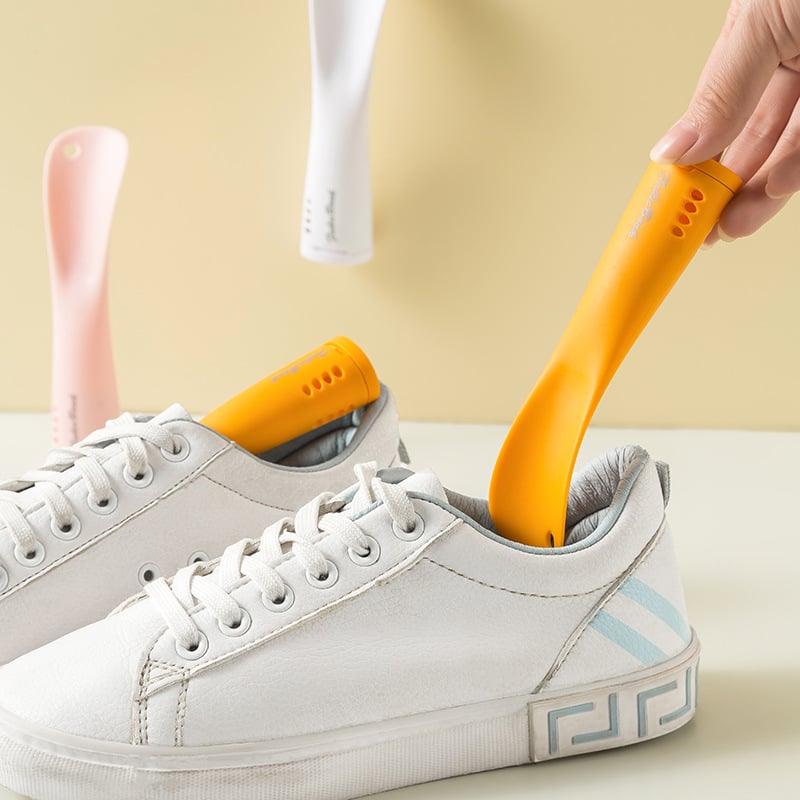 RJ 29 Shoe Horn din plastic cu cârlig pentru agățat și cutie de deodorant