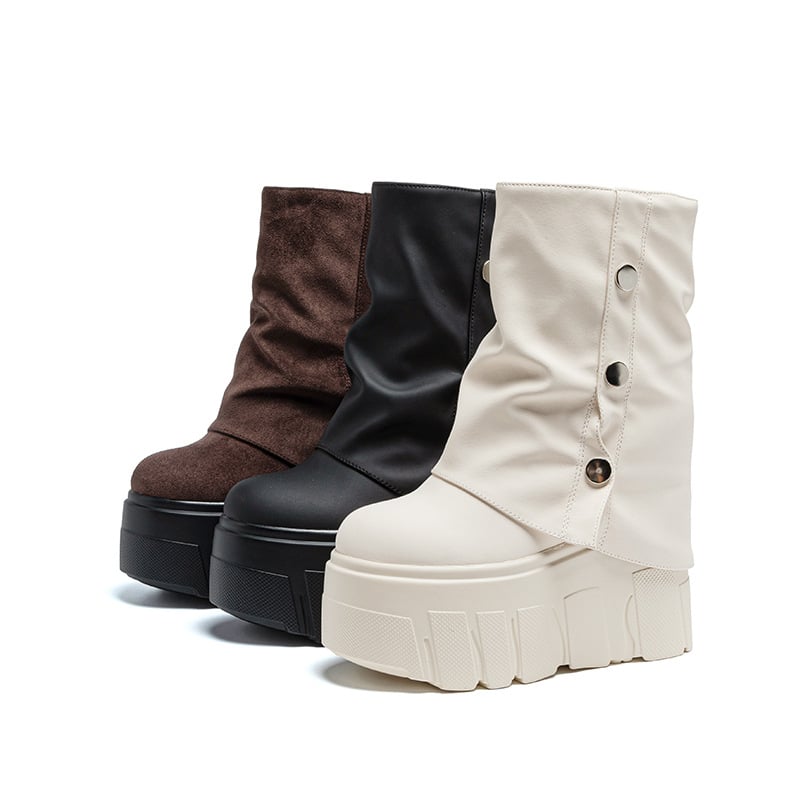 Ženske čizme s debelom potpeticom za povećanje visine, srednje visoke, gornji materijal split koža, đon poliuretan, bočni zatvarač, okrugli vrh, zimsko-jesenska sezona 2026