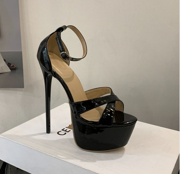 Sandale s patent kožom, otvoreni prst, kopča u jednom redu, štikla iznad 8 cm, gumeni đon, ljeto 2025