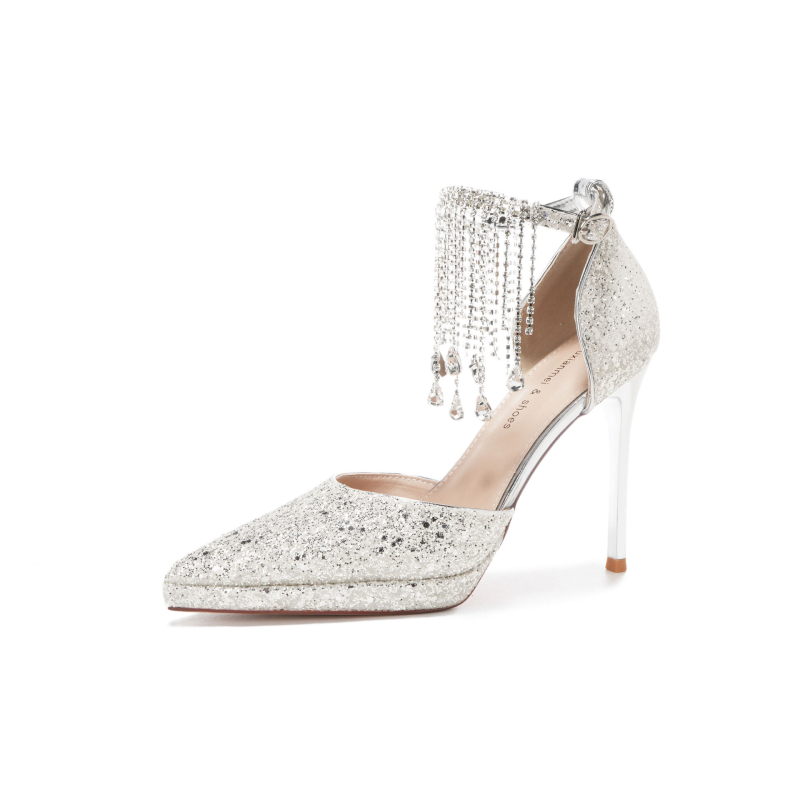 Pantofi înalți cu vârf ascuțit, toc stiletto, înălțime 3–6 cm, bretea cu cristale și ciucuri, platformă cu paiete