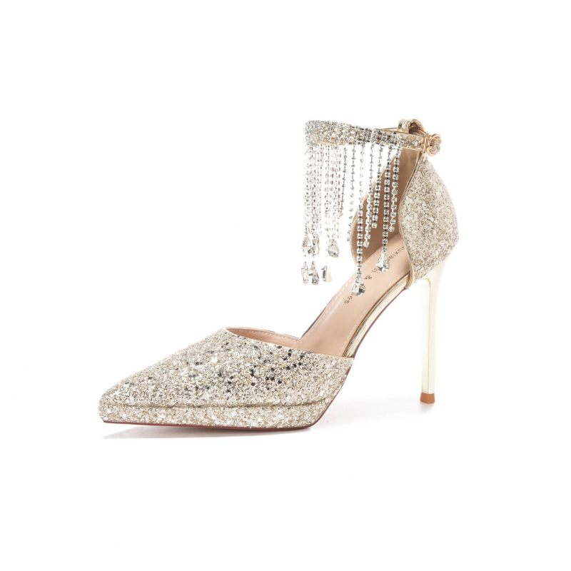 Pantofi înalți cu vârf ascuțit, toc stiletto, înălțime 3–6 cm, bretea cu cristale și ciucuri, platformă cu paiete