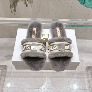 Papuci de casă pufoși pentru femei cu broderie litera D, partea superioară din pluș artificial, căptușeală din lână de oaie, talpă din piele microfibră, grosime talpă 0-3 cm