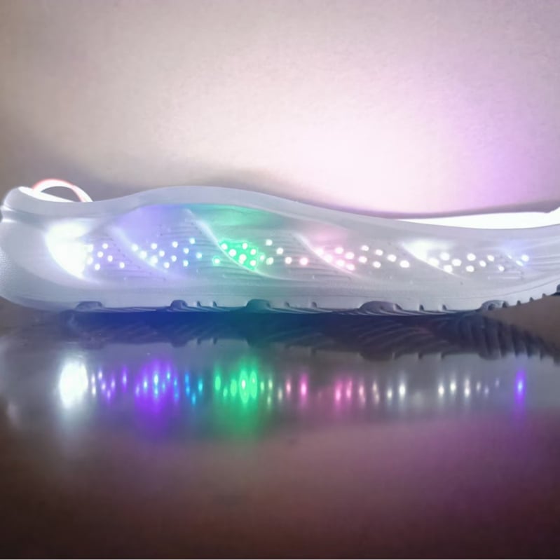 Starlight potplat s dizajnom zvjezdanog neba, optička vlakna, svjetleće kolone, guma, punjiva vibracija