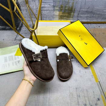 Papuci de casă pentru femei cu talpă groasă care mărește înălțimea, upper din piele întoarsă, interior din lână de miel, talpă din cauciuc, platformă 11 cm+ — Iarna 2023