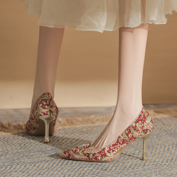 Pantofi cu toc înalt, vârf ascuțit, partea superioară PU, talpă din cauciuc, toc subțire 6–8 cm, pentru purtare zilnică