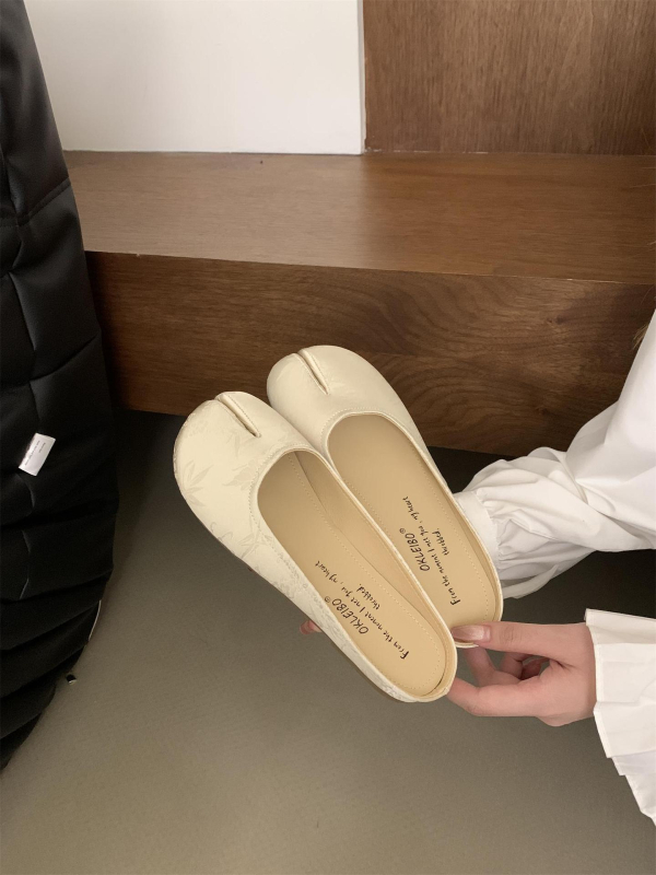 Ženske satenske papuče s podijeljenim prstom, korejski stil, gumeni potplat, unutarnja podstava od korteksa