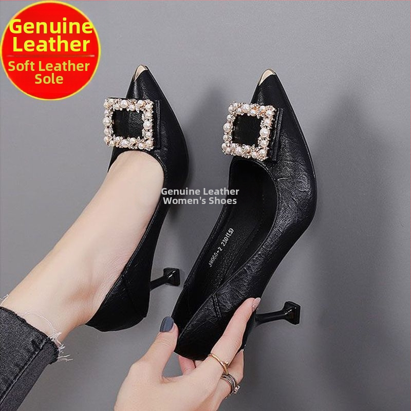 Дамски обувки от първи слой телешка кожа с rhinestone детайли, нисък ток (<3 см), гумена подметка, подплата от първи слой свинска кожа