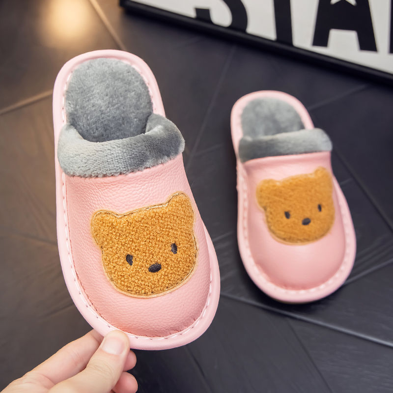 Dječje plišane papuče s medvjedom | gornji dio teleće kože, PVC potplat, zimske kućne papuče, crtani motiv, za djecu 1-3 godine