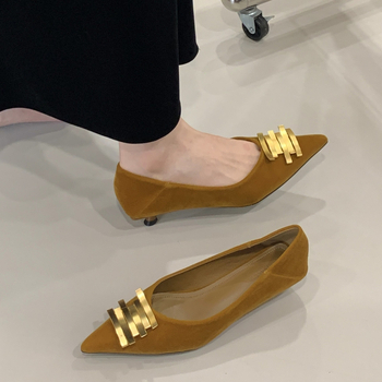 Високи токчета със метална катарама, горна част от суперфибър, подметка от гума, остър нос, котешки ток, нисък ток (<3 см), Есен 2025