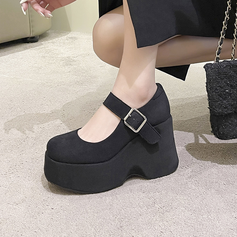 Mary Jane cipele s platformom, velur gornji dio, vodootporna platforma, chunky potpetica iznad 8 cm, gumeni đon