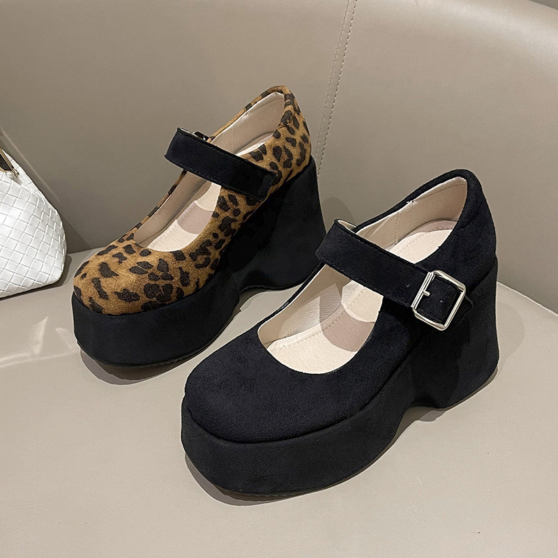 Mary Jane cipele s platformom, velur gornji dio, vodootporna platforma, chunky potpetica iznad 8 cm, gumeni đon