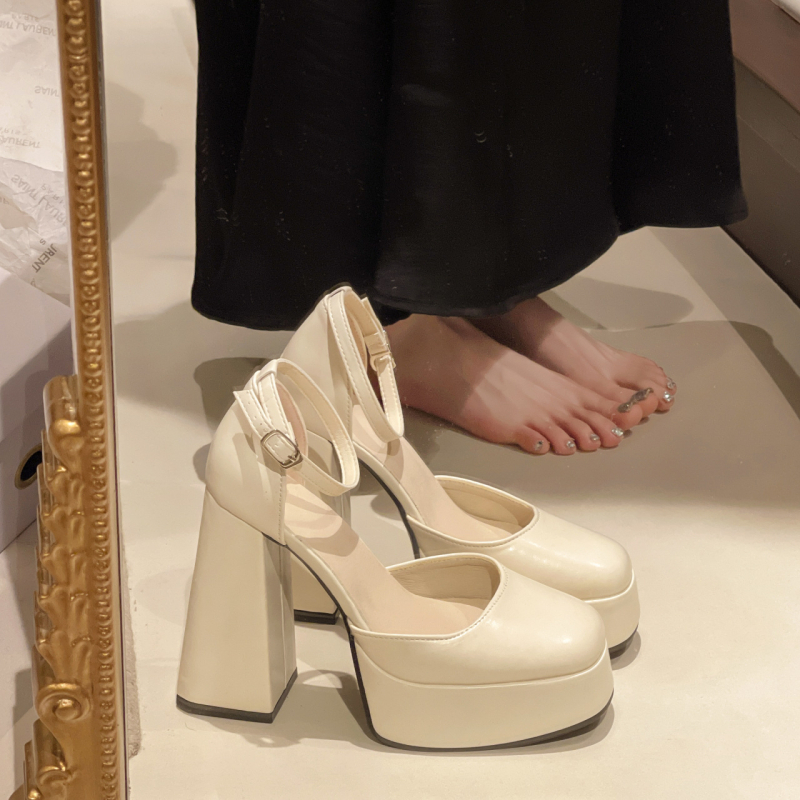 PU gornji dio, klinaste pete, okrugli vrh, gradski stil, gumena potplata