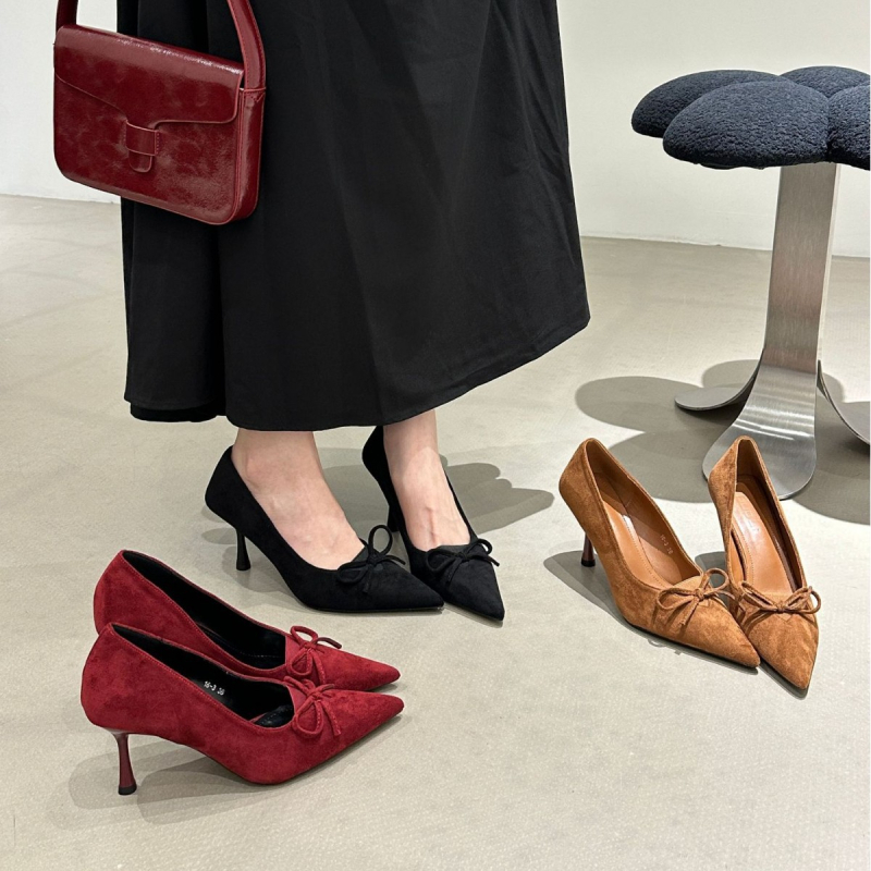 Ženske cipele s oštrim nosom i mašnicom, visokih potpetica, slip-on, 6–8 cm peta