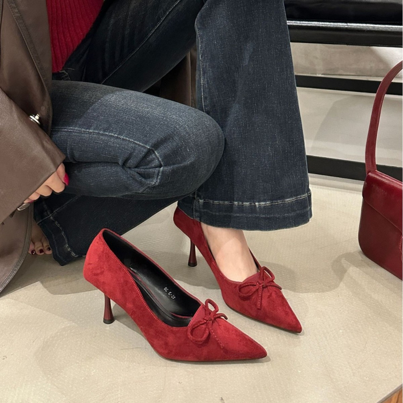 Ženske cipele s oštrim nosom i mašnicom, visokih potpetica, slip-on, 6–8 cm peta