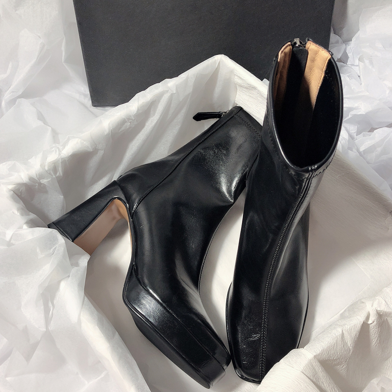 Unisex cipele s niskim potpeticama, stražnji zatvarač, podstava od svinjske kože, otvor 7-11 cm, ljeto