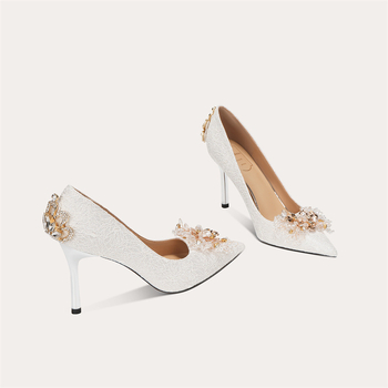 Banketne cipele - šiljasti nos, stiletto petu, visina pete 6-8 cm, sjajni vamp, podstava od mikrovlakna