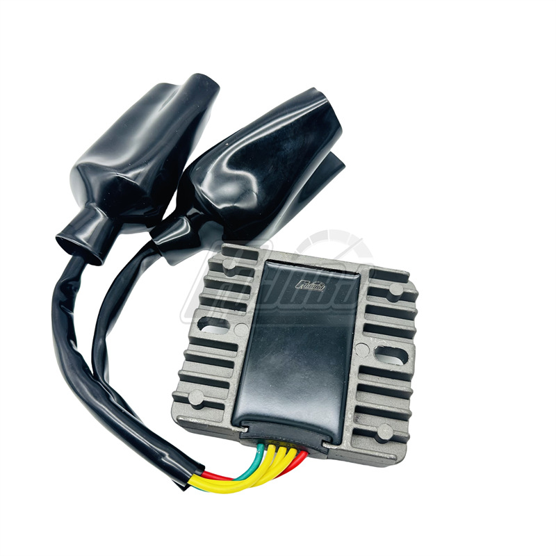 CBR1000 ispravljač/ punjač/ regulator napona za Honda CBR1000 (04-07) – 12V, 10W