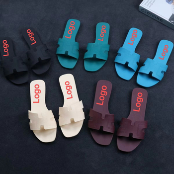 Ženske papuče s PVC gornjim dijelom i PVC đonom, slip-on, ravni đon, ljeto 2024