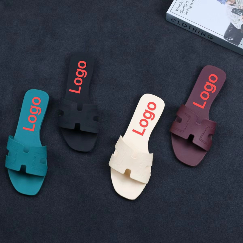 Ženske papuče s PVC gornjim dijelom i PVC đonom, slip-on, ravni đon, ljeto 2024