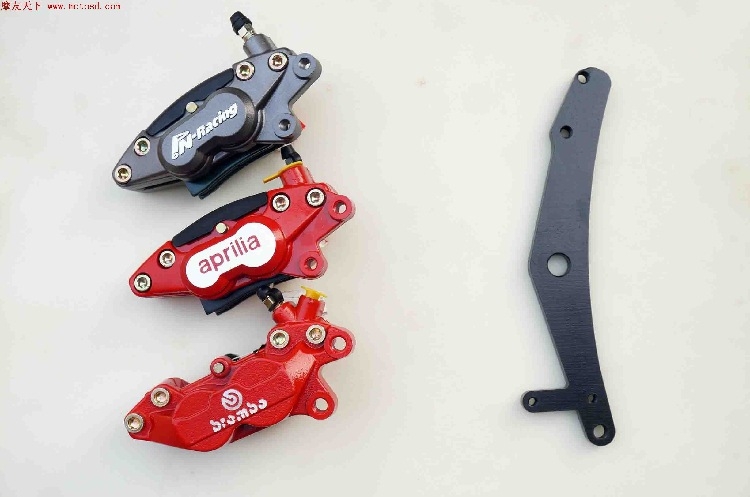 Set zadného kotúčového brzdenia pre motocykel s štyrmi piestikmi a dolným držiakom pumpy, napodobené abalónové brzdové piesty, diely