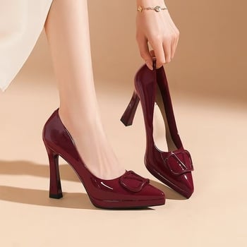 Cipele od patentirane kože s oštrim vrhom, ultra visoki uski potpetice, slip-on