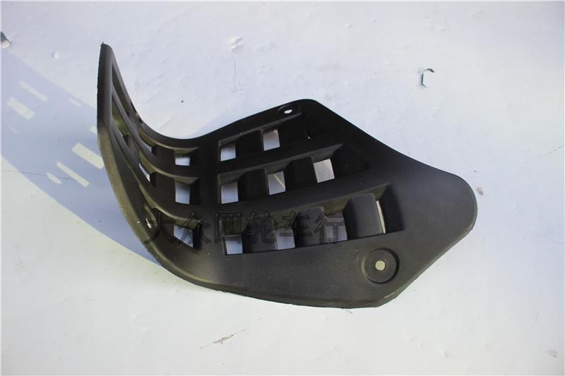 Plastični pedali za ATV Kawasaki s tri kotača – lijevi i desni pedali, par