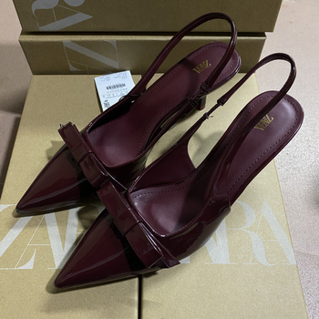 Ženske sandale s visokim petom, oštrim vrhom, mašna dekor, tanak pet 6–8 cm, gornji dio mikrovlakno, gumeni đon