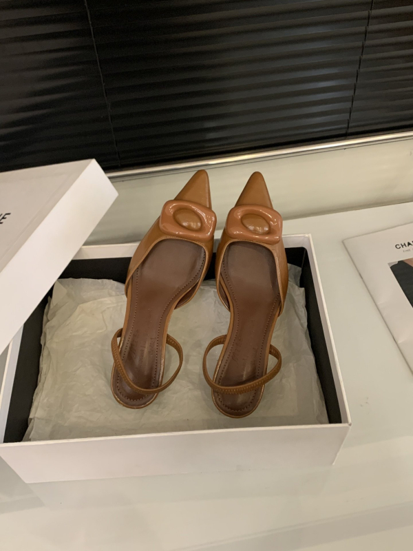Ploške cipele s niskom petom – francuskog stila, jednobojne, gornji dio od umjetnog pliša, ulošak od ovčje kože, slip-on