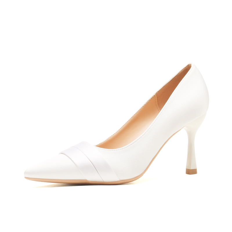 Satenske svadbene salonke s oštrim vrhom, tanke potpetice 6–8 cm, stil princeza