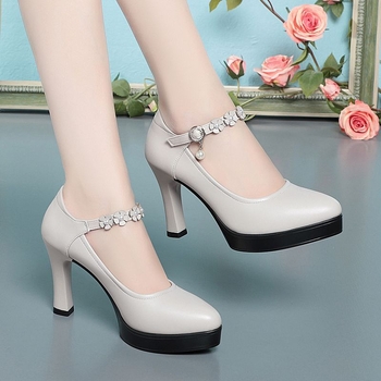 Ženske Mary Jane cipele, kitten heel, slip-on s jednim remenom i kopčom, gornji dio od teleće kože, latex ulošak