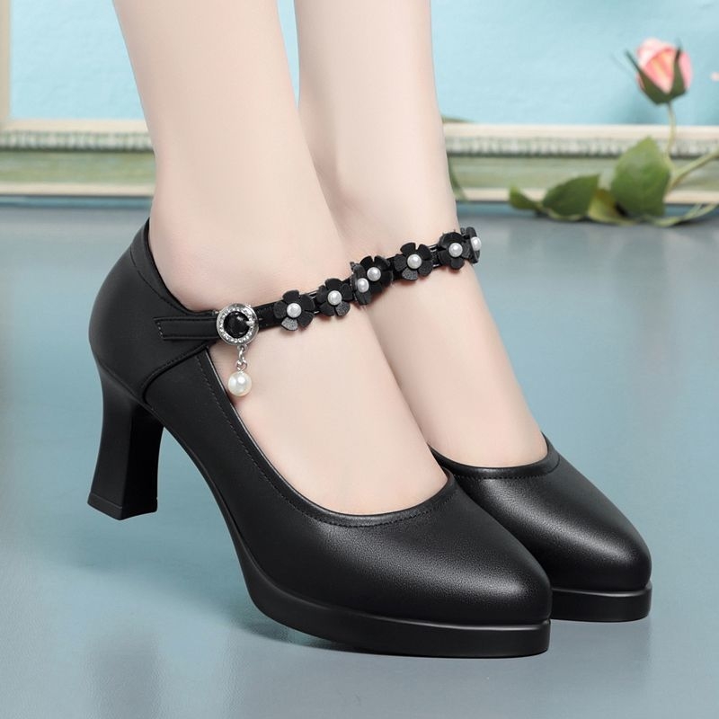 Ženske Mary Jane cipele, kitten heel, slip-on s jednim remenom i kopčom, gornji dio od teleće kože, latex ulošak