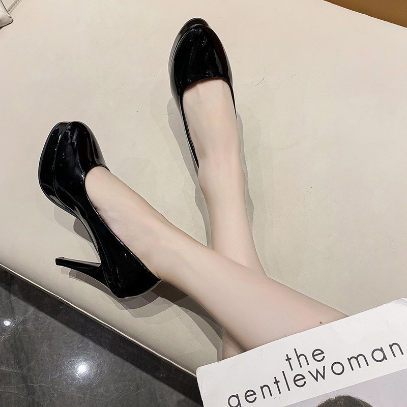 Ženske visoke štikle od PU lakirane kože, zaobljeni vrh, Slip-On, gumena potplata, super visok potpetica (>8 cm)