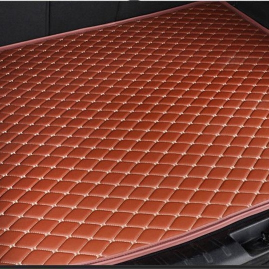 Δερμάτινο χαλάκι πορτμπαγκάζ για ειδικό αυτοκίνητο, πλήρης περιμετρική κάλυψη του πίσω διαμερίσματος, παραμετροποιήσιμο