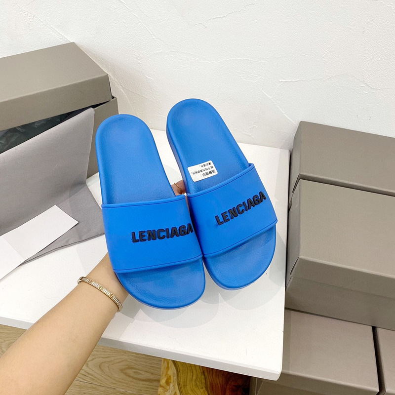 Sandale s jednim remenom od prave kože, gumena potplata, slip-on, ravna peta