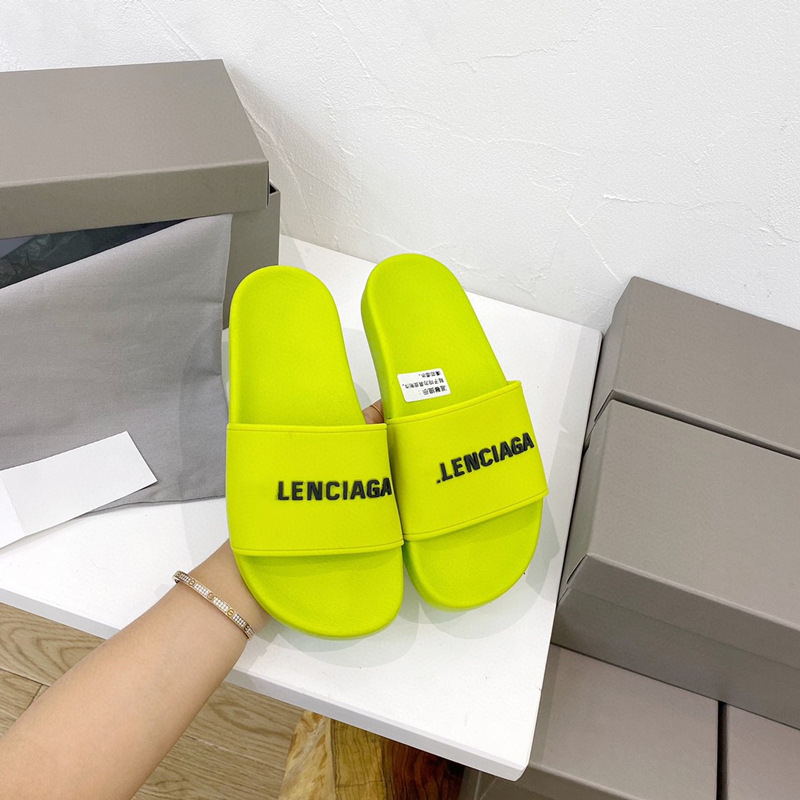 Sandale s jednim remenom od prave kože, gumena potplata, slip-on, ravna peta