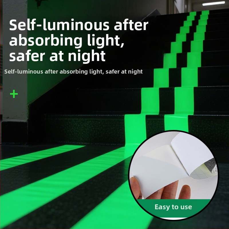 Lépcsőfigyelmeztető szalag, világító matt felülettel, csúszásmentes, önvilágító és fényvisszaverő, akril ragasztó, -10°C-tól 60°C-ig terjedő hőmérséklet-tartomány