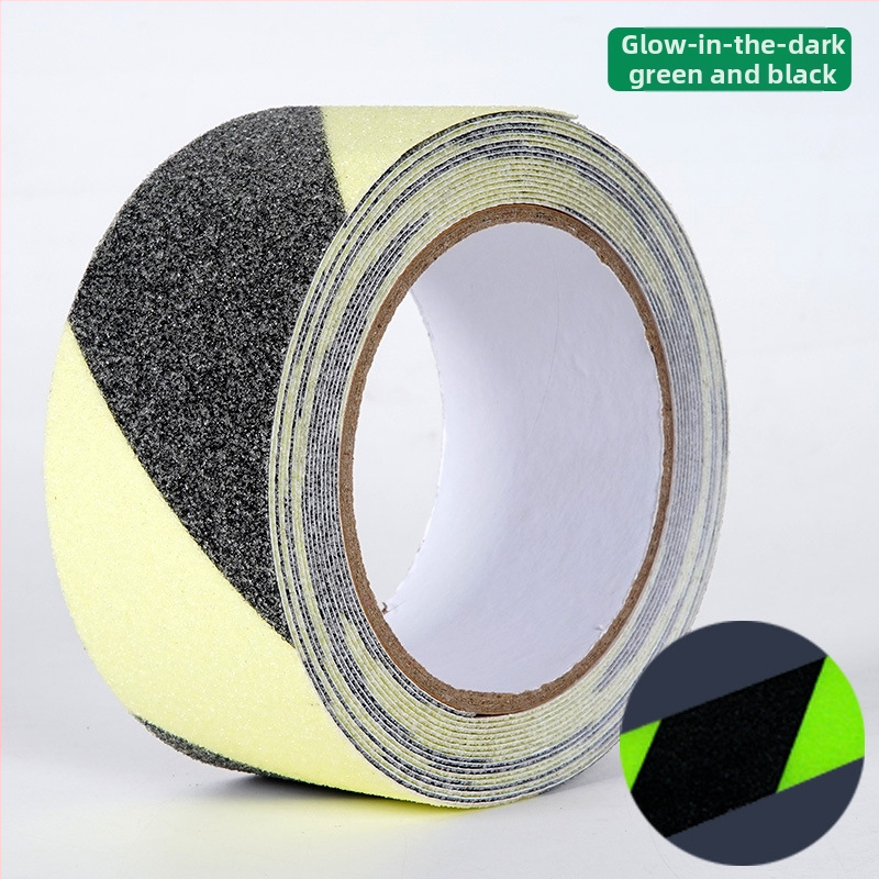 Lépcsőfigyelmeztető szalag, világító matt felülettel, csúszásmentes, önvilágító és fényvisszaverő, akril ragasztó, -10°C-tól 60°C-ig terjedő hőmérséklet-tartomány