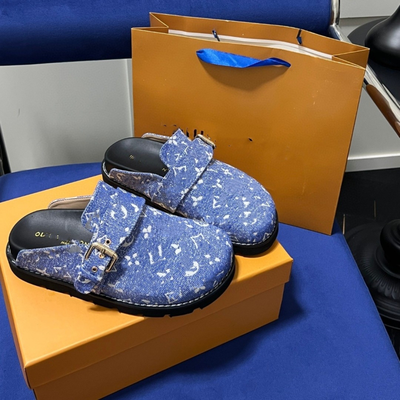 Șlapi pentru cupluri, partea superioară din piele de vițel, căptușire din material textil, talpă PVC, model cu litere, slip-on