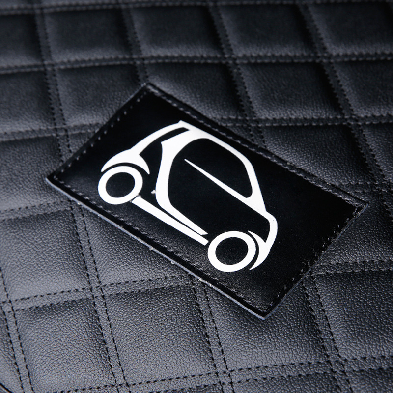 Podložak prtljažnika Mercedes-Benz Smart za modele 2009–2014, potpuno pokriven dekorativnom presvlakom