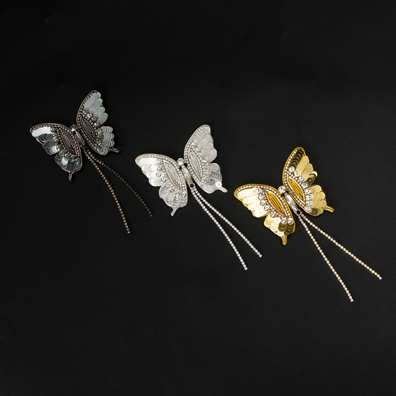 Филцова апликация във форма пеперуда с мъниста и кристали, ръчно бродирана - аксесоар за дрехи, обувки и чанти за DIY